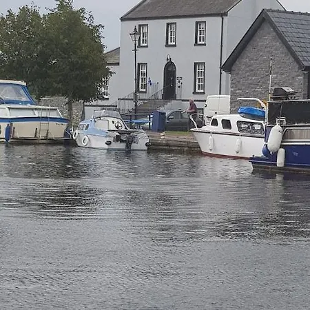 The Harbour Masters House Bed & Breakfast Banagher