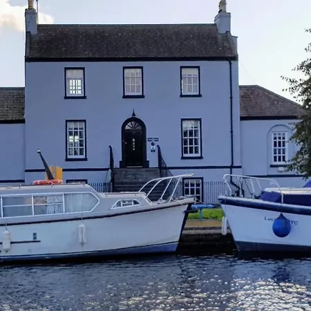 The Harbour Masters House 巴纳赫