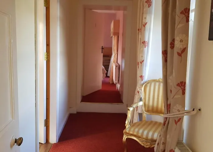 Alojamento de Acomodação e Pequeno-almoço The Harbour Masters House 3*