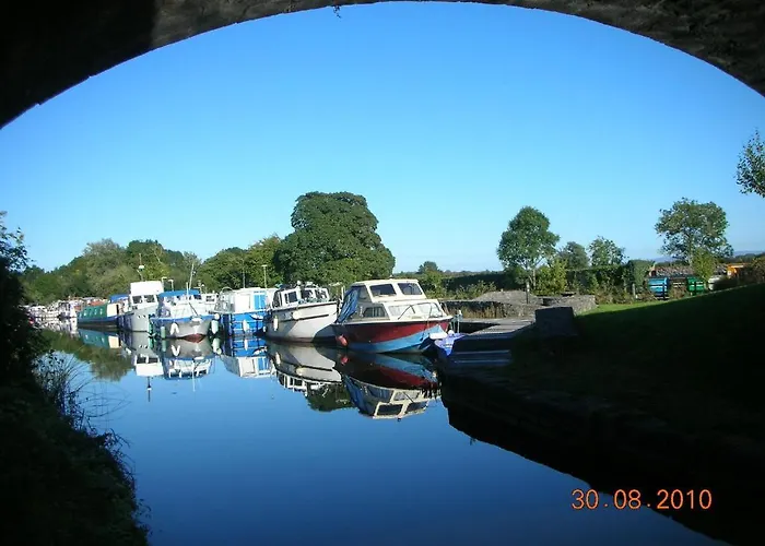Alojamento de Acomodação e Pequeno-almoço The Harbour Masters House 3*