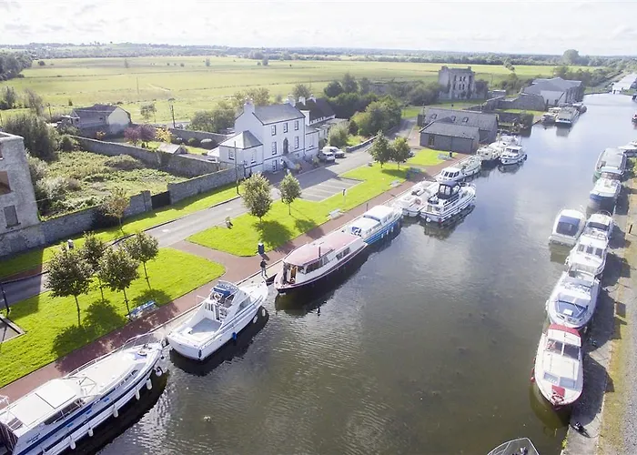 Alojamento de Acomodação e Pequeno-almoço The Harbour Masters House 3*