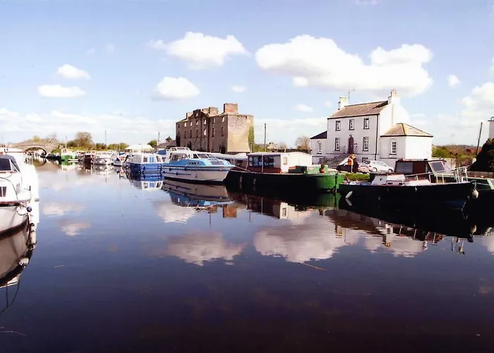 The Harbour Masters House Alojamento de Acomodação e Pequeno-almoço Banagher