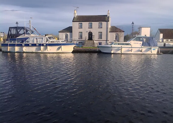 The Harbour Masters House Alojamento de Acomodação e Pequeno-almoço 3*